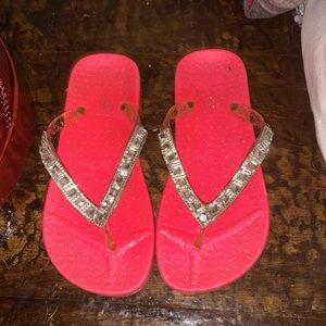 Big girls size 1 pink & bling flip flops